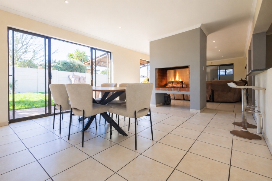 3 Bedroom Property for Sale in Sonkring Western Cape